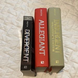 Veronica Roth book bundle